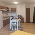 Krimski - Free Private Parking Apartment *